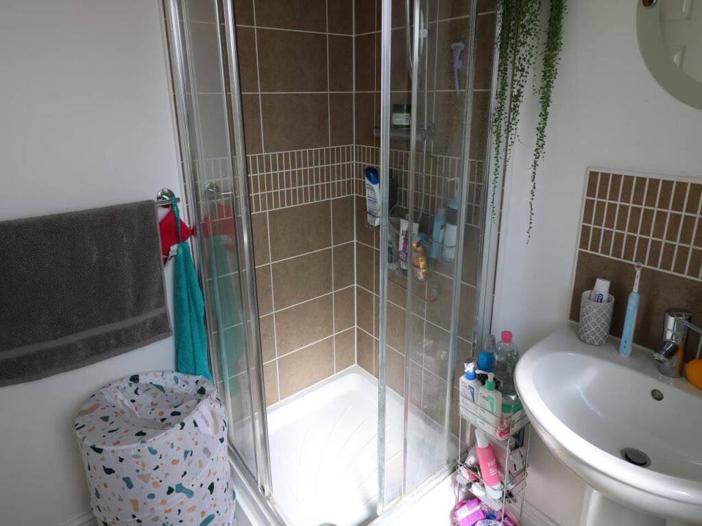 Ensuite Shower