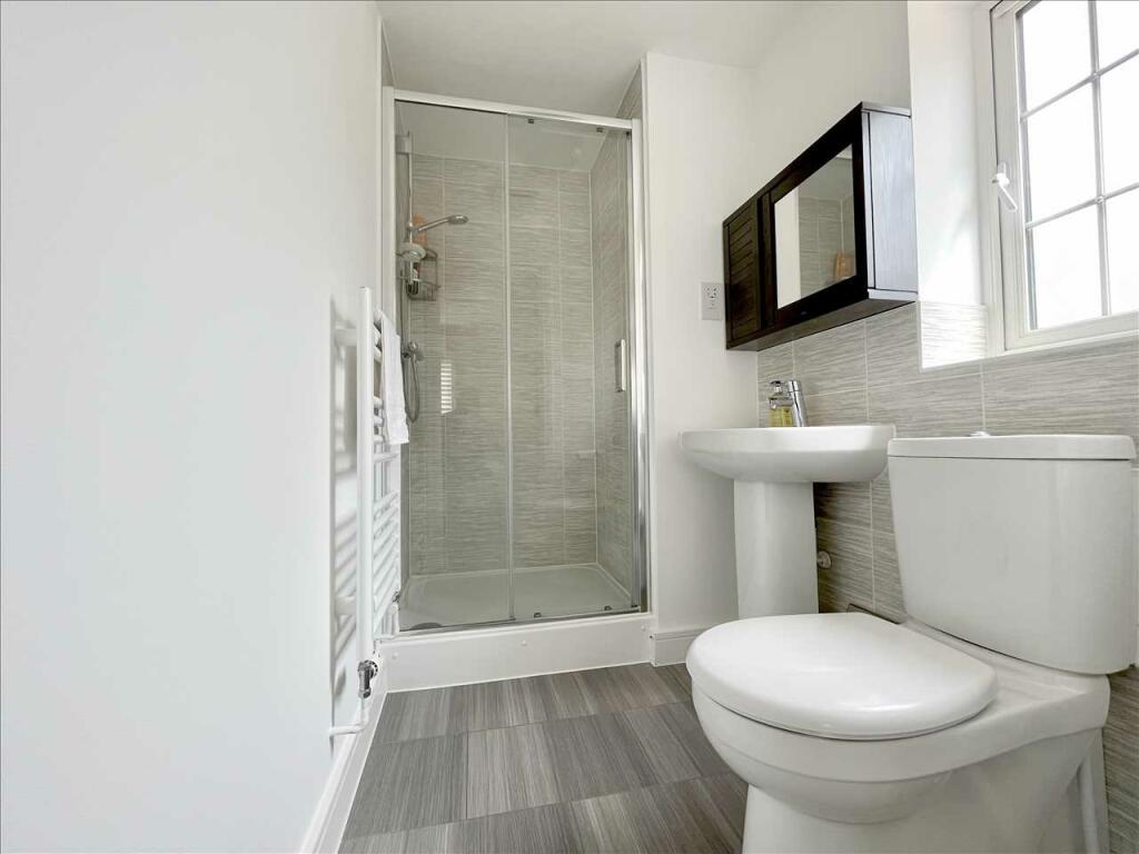 EN SUITE SHOWER