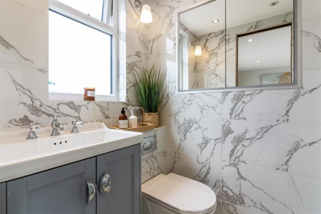 En-Suite Shower Room