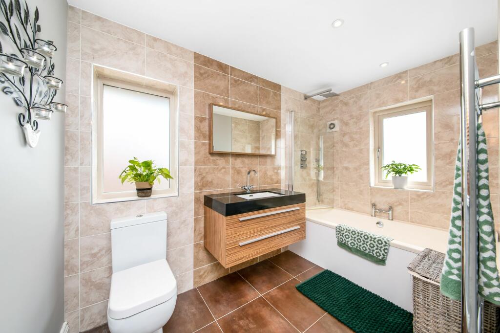 HOUSE BATHROOM