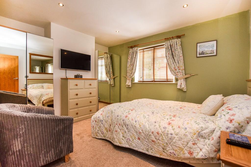 Main bedroom