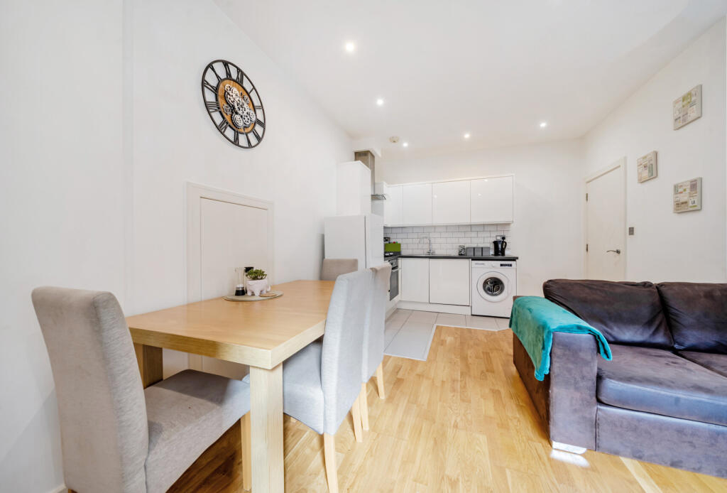 1340933-2-68a6e08...