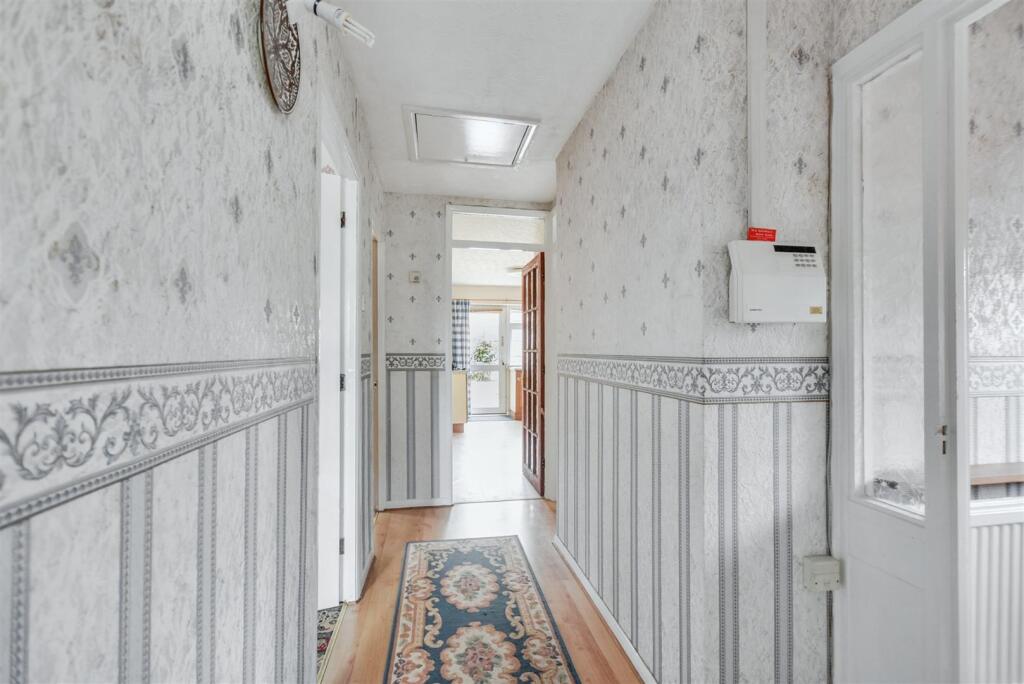 Hallway.jpeg