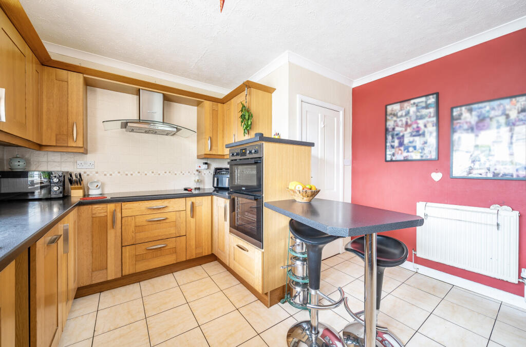 1303040-17-684313...