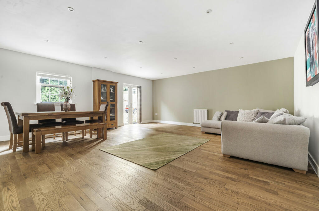 Living/Dining Room