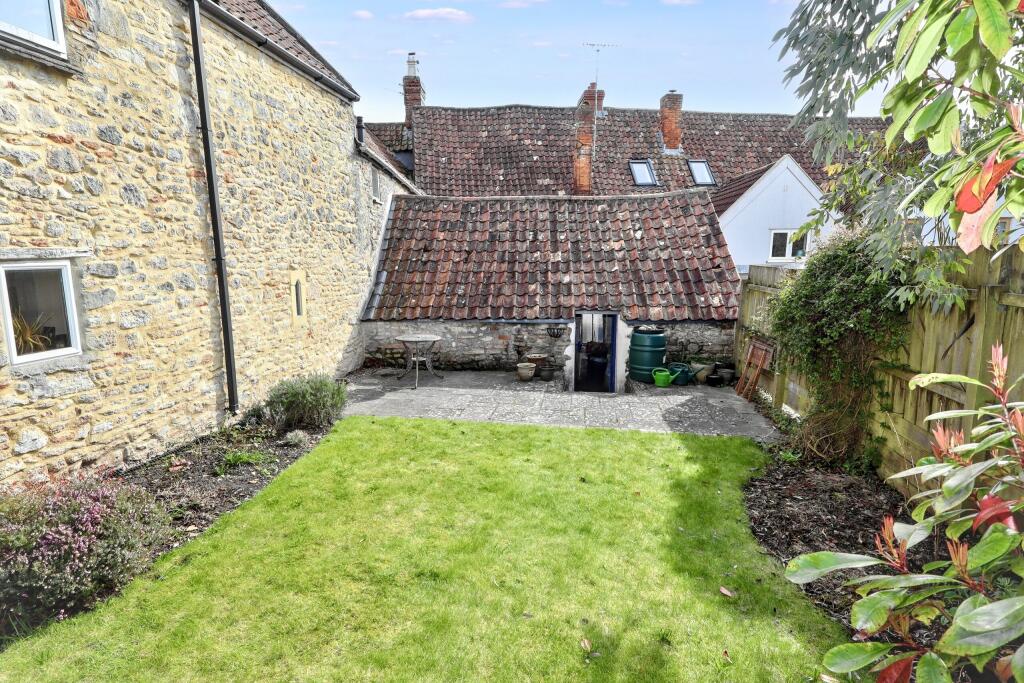 Rear garden and barn