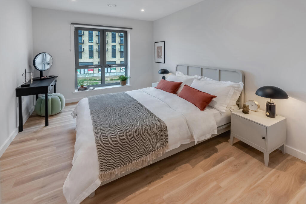 GQ Lyons Dock 2 Bed (1)