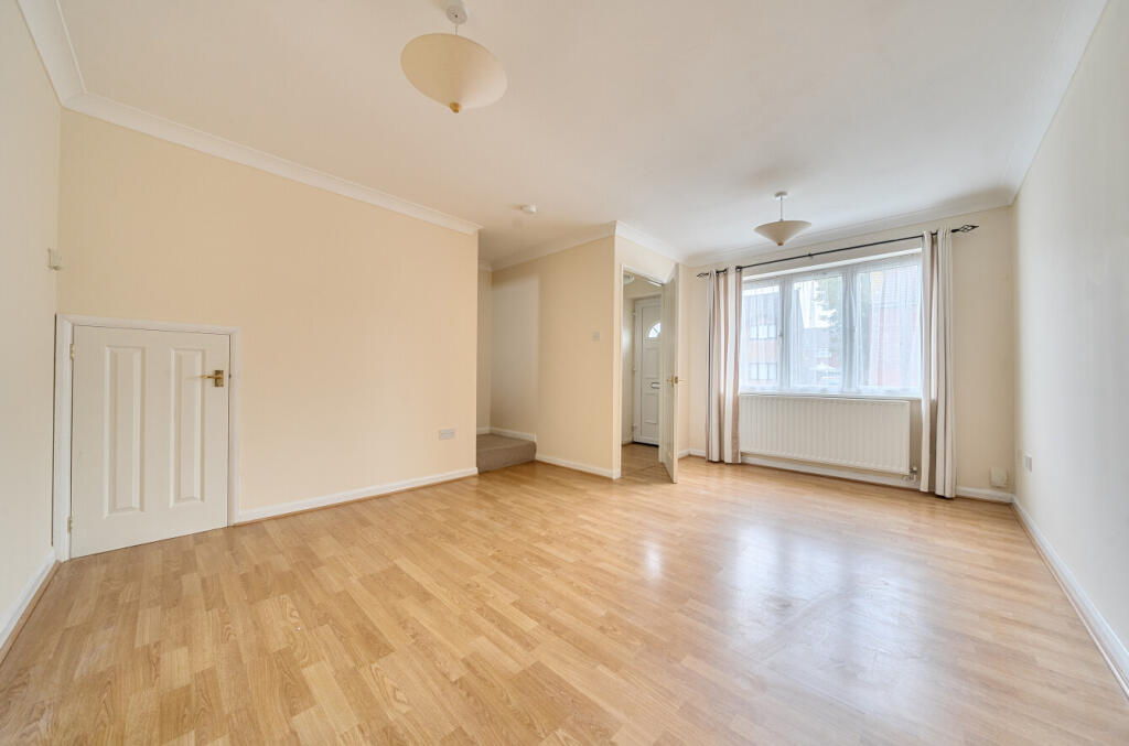 1373584968ff68bc44f6a