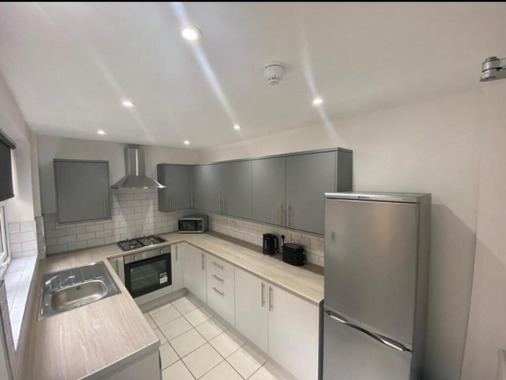 kitchen (002)