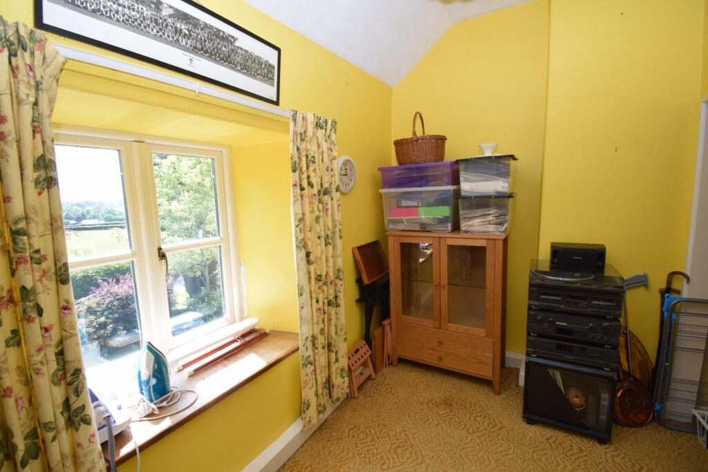 Bedroom 3 / Study