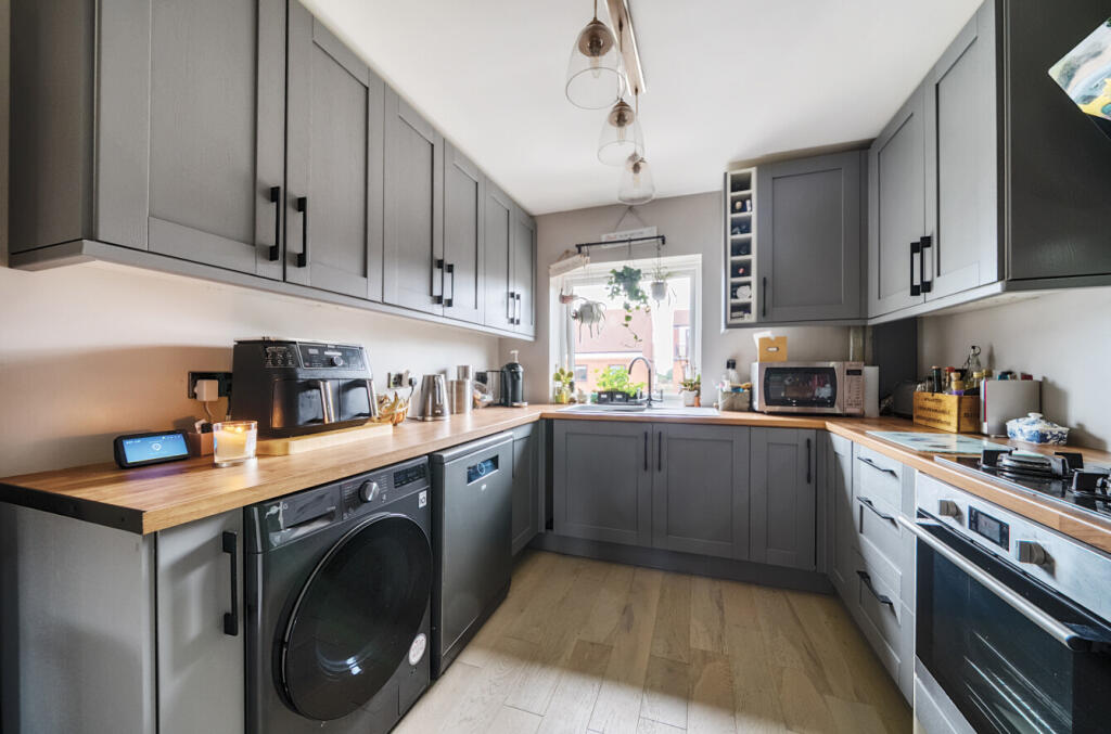 1342480-11-68a5fe...