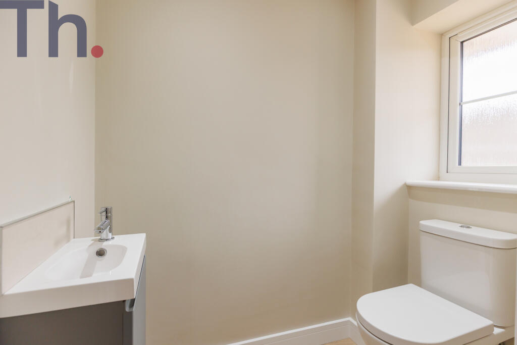 Downstairs Cloakroom W/C