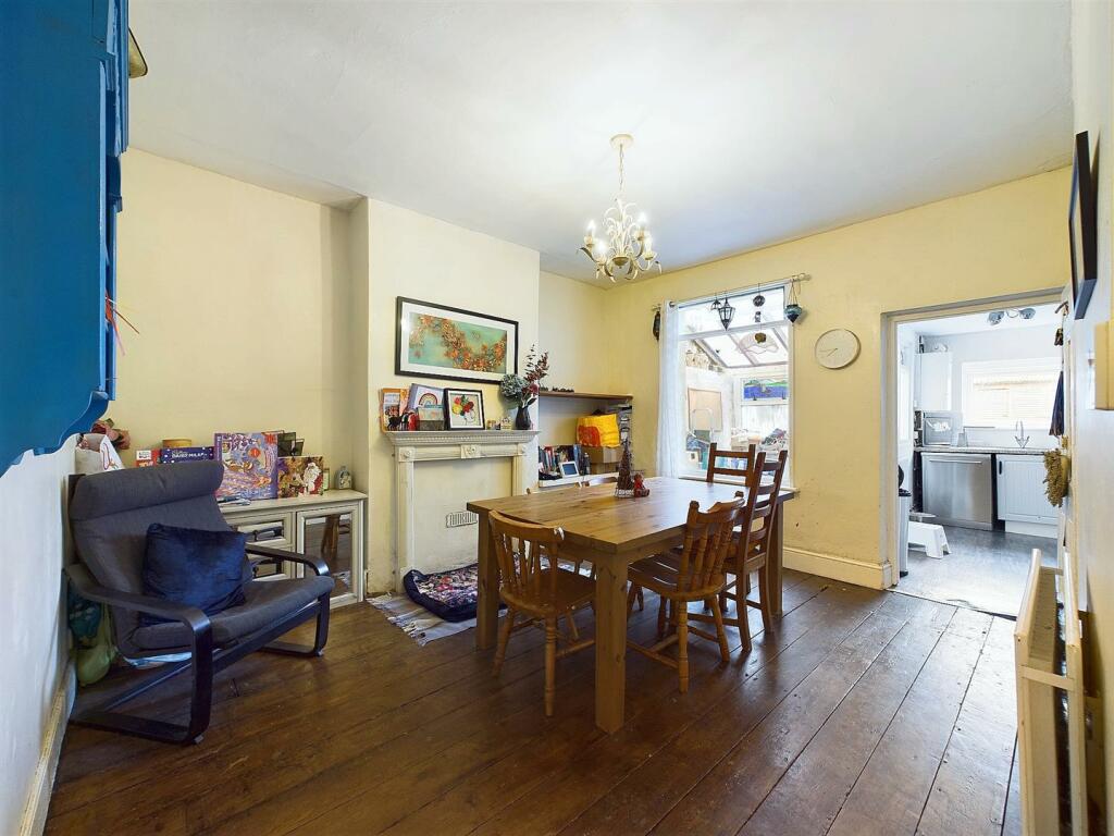 4 - Terraced House for Auction, Kingswood, Bristol