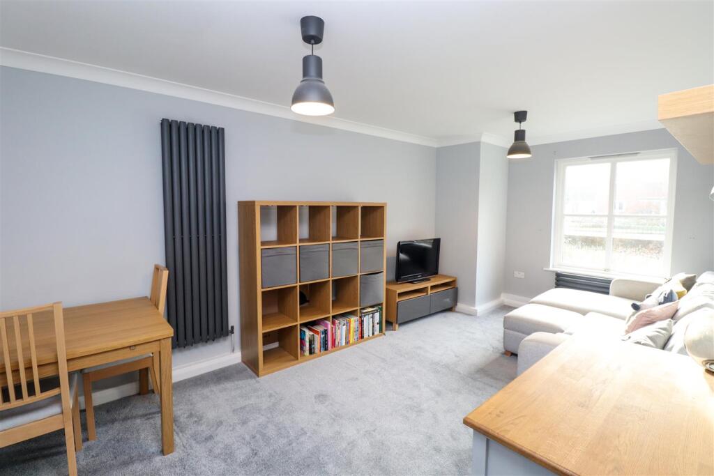 Living/Dining Room