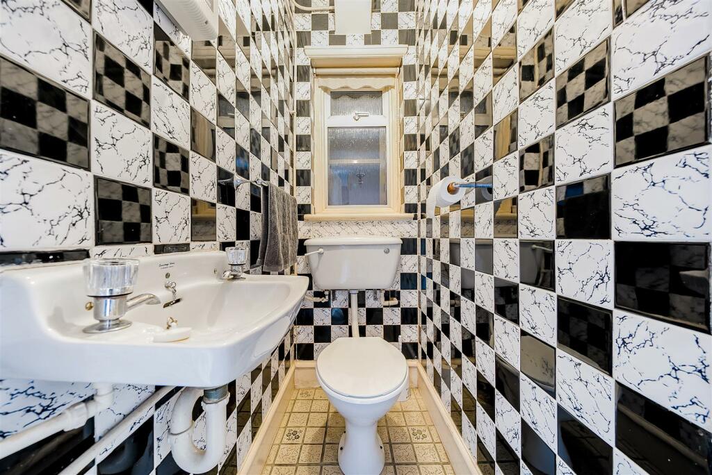 WC.jpg
