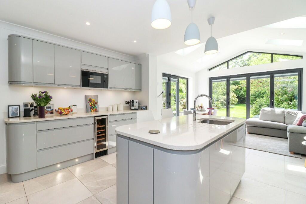 Kitchen/breakfast rm