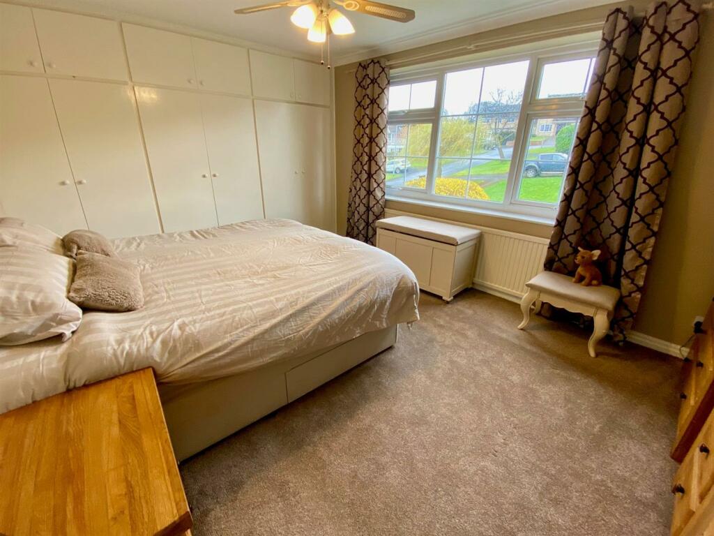 cheviot way 11 bed 2.jpg