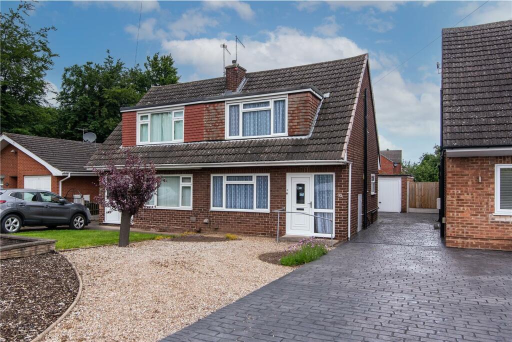 10 Fields Way.jpg