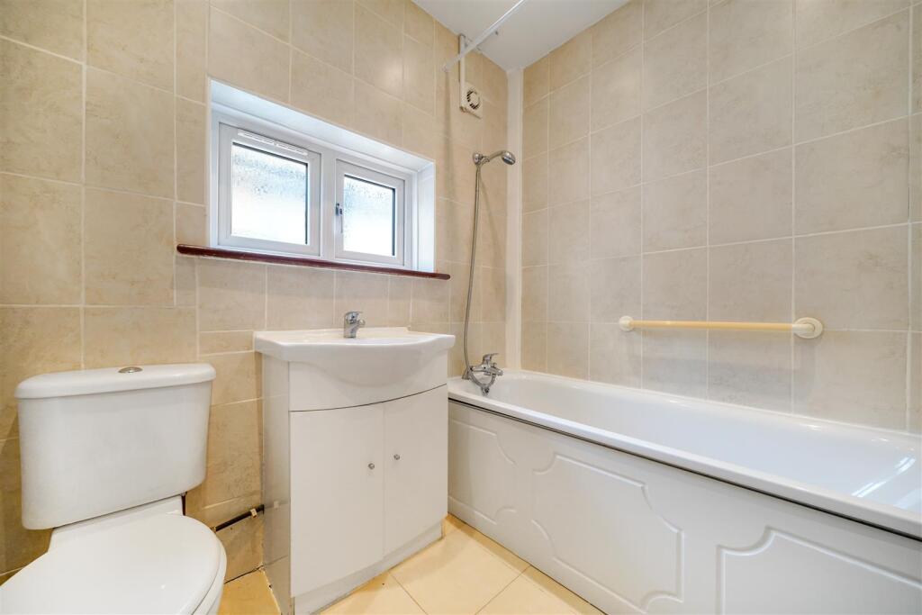 3 Maswell Park Crescent - TvUrYpsBWXqi3zoeoW6D.jpg