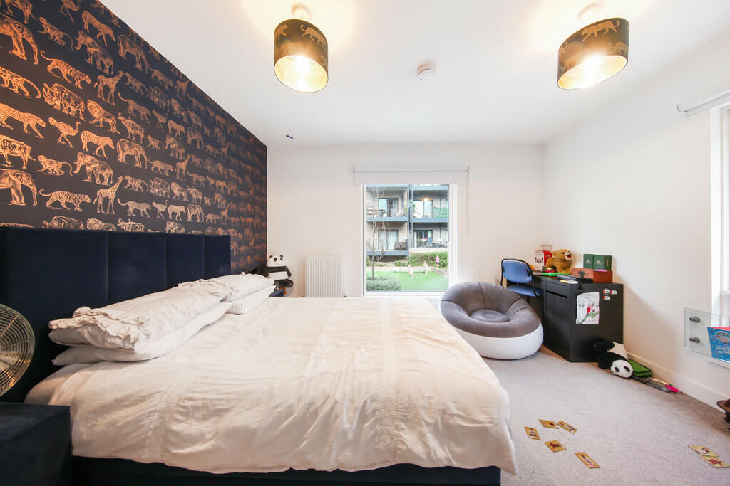 17!Oriental Squar...