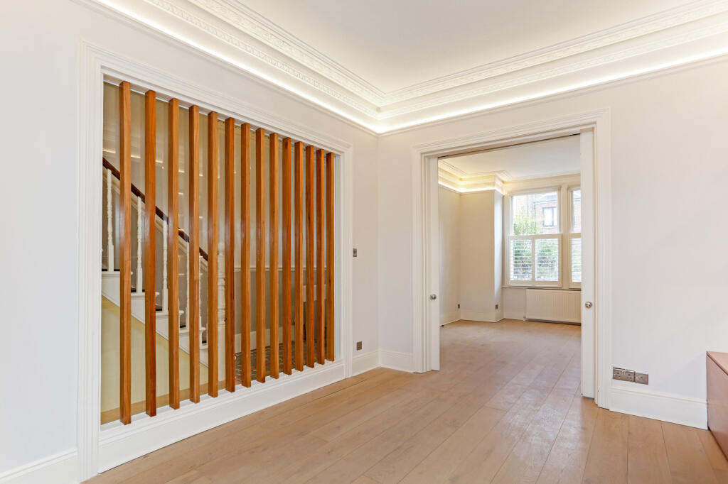 53 Hestercombe Avenu