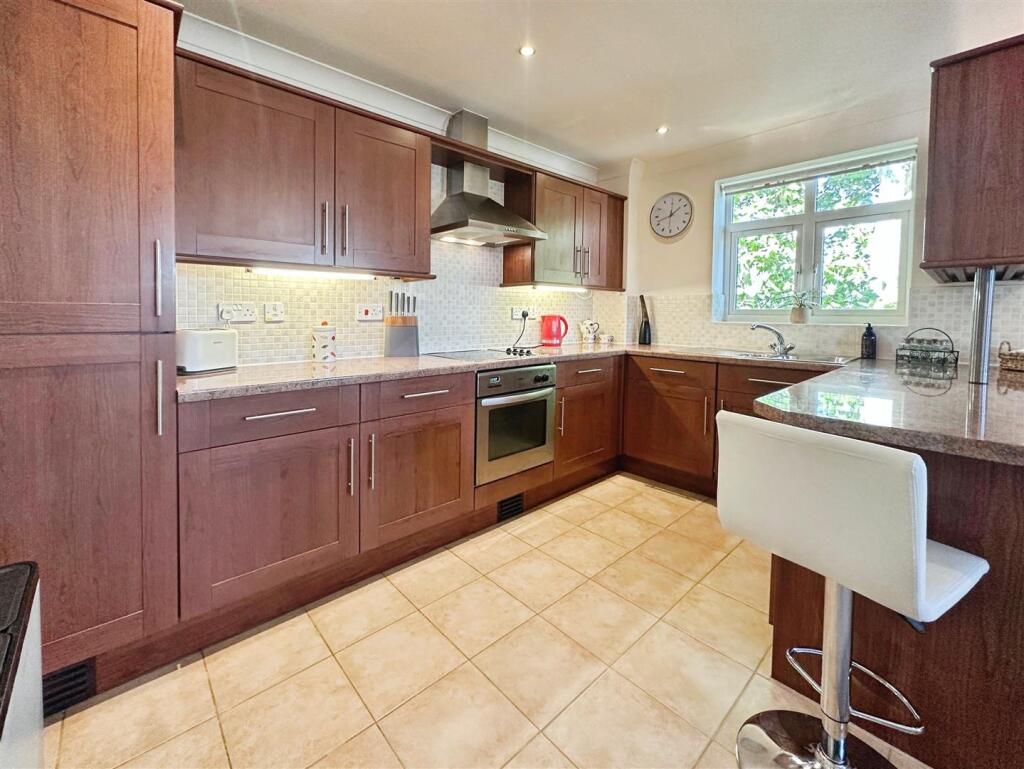 5cec6a90--45A0-95E7-855D9E58AF8D-21219-000007F4C0D