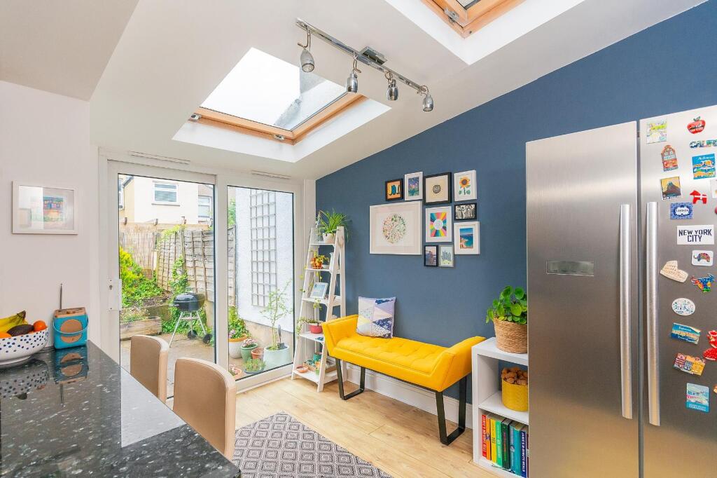 5G6STN - Kitchen F.jpg