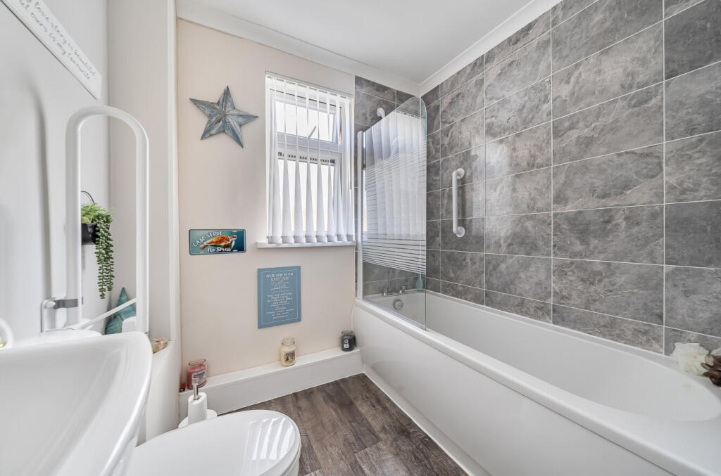 1321514-7-68752dc...