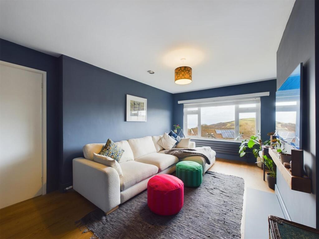CAM01381G0-PR0191-STILL002.jpg