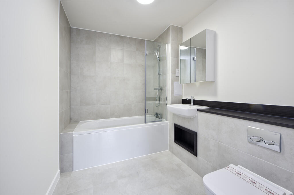 flat 10 snowdrop ...