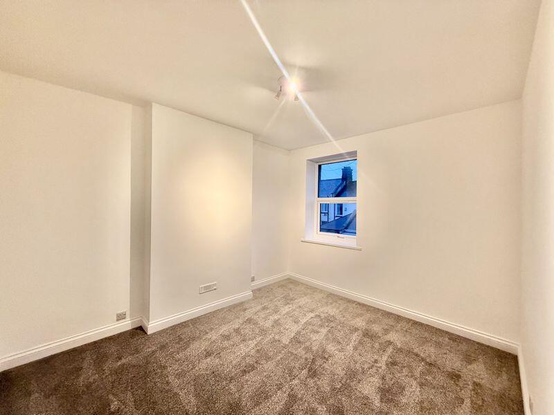 Fleet Street, Plymouth Refurbished Mid - Terraced property move in ready 