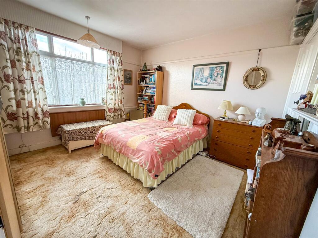 BEDROOM TWO