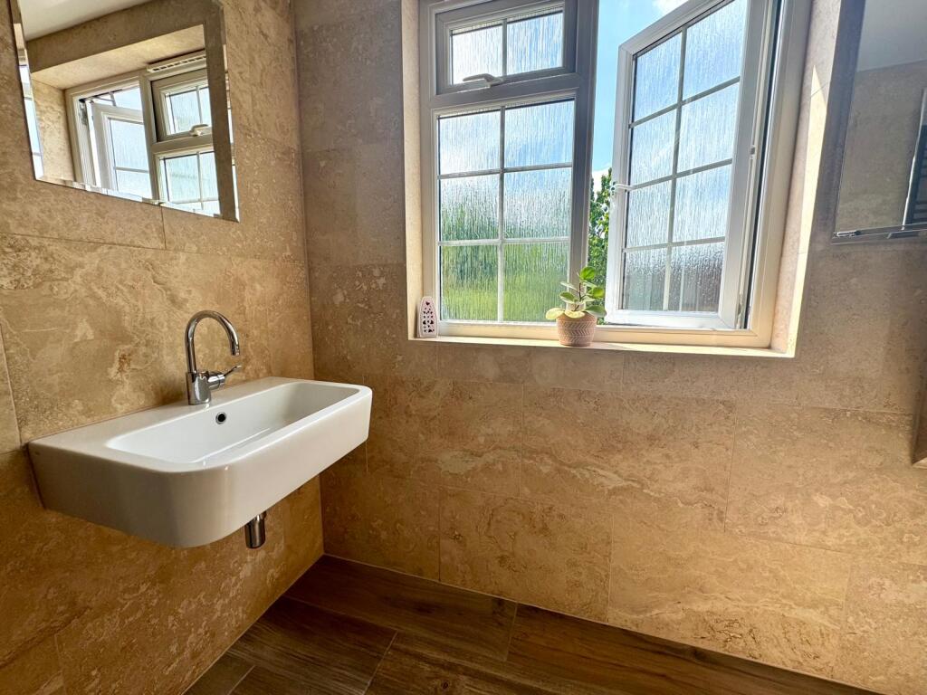 Upstairs Bathroom