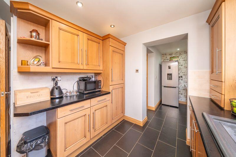 BREAKFAST KITCHEN