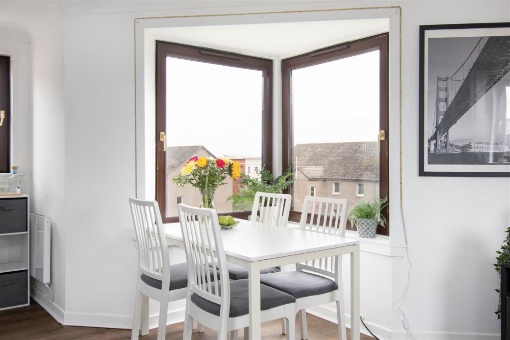 dining area .jpg