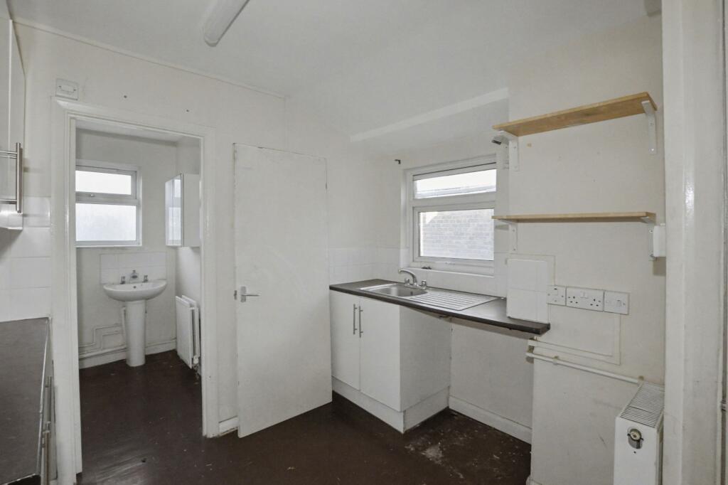 Flat A and B, 26 Stanmer Street, Battersea, London SW11 3EG