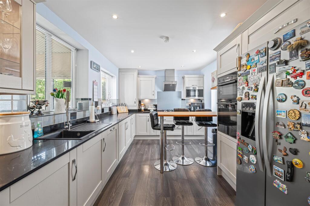 Kitchen/Breakfast Room