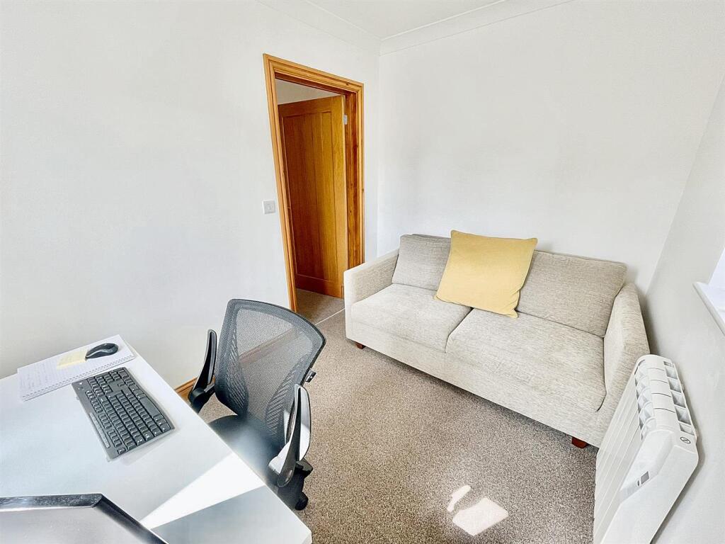 WhatsApp Image 2024-08-29 at 16.12.19 (2).jpg