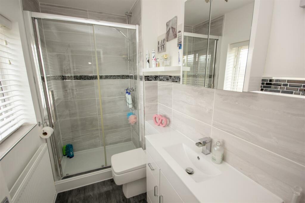 Ensuite.jpg