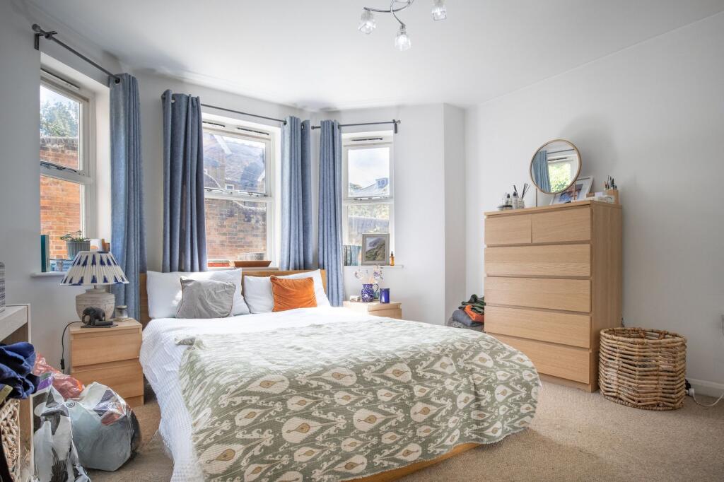 Crescent Road, Aviator Place, RG1