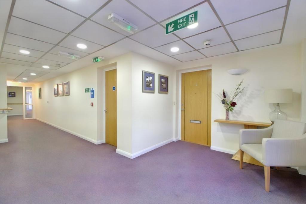 8531114-interior22 (Medium).JPG