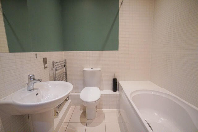 Main Bathroom 