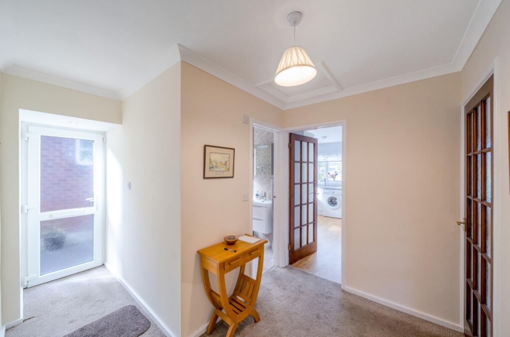 Bright and spacious entrance hall