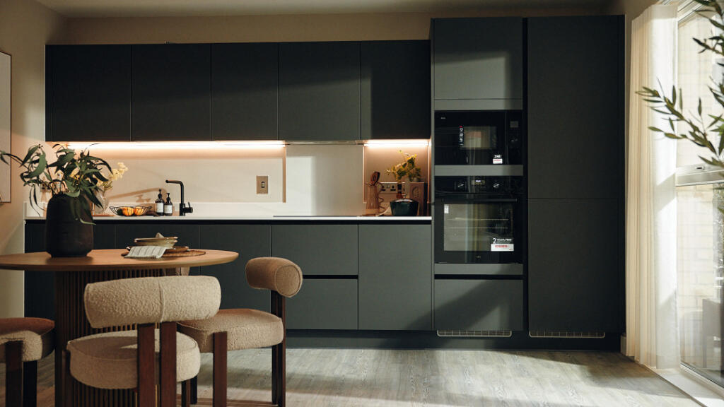 Capital Interchange Way,
Brentford, 
TW8 0EX
