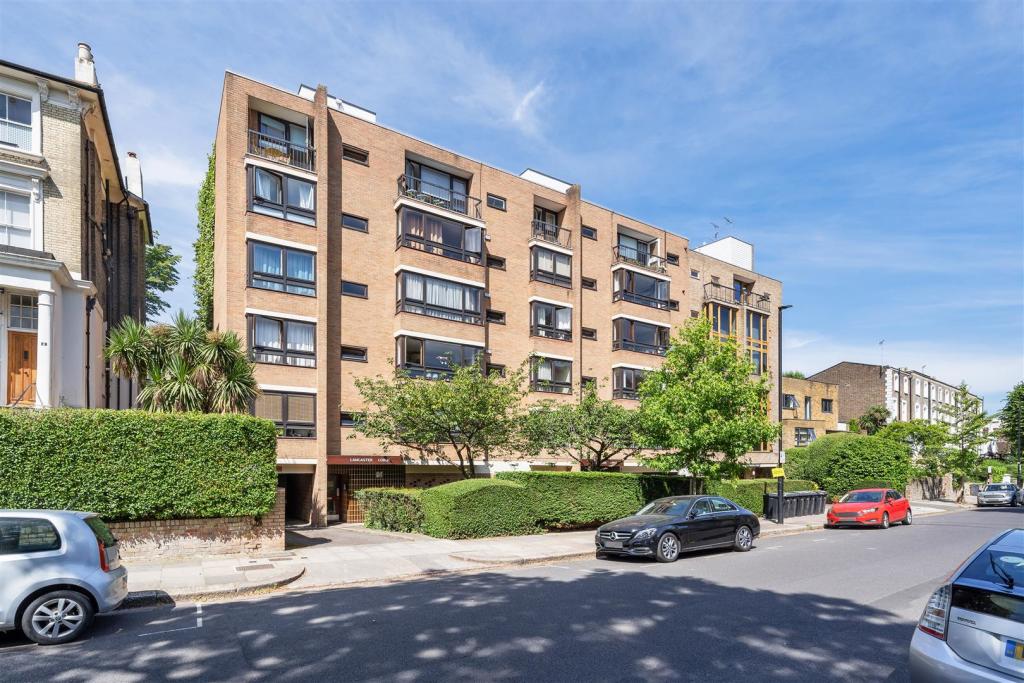 Flat 6, Lancaster Lodge NW3 2UW-2.jpg