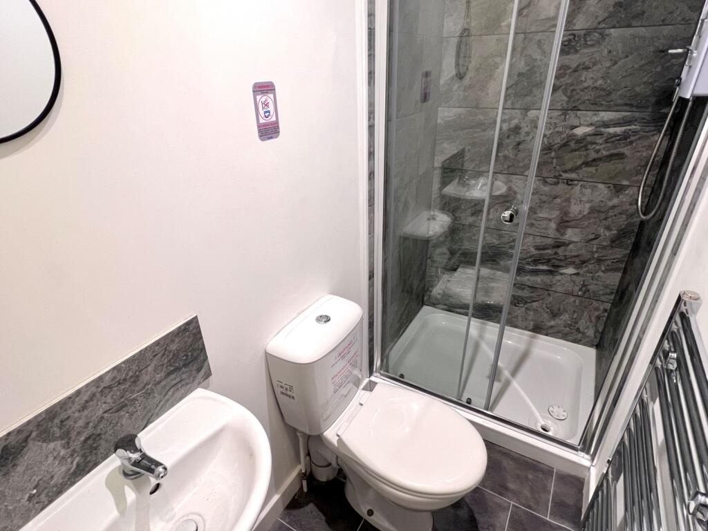 gibbeson shower room