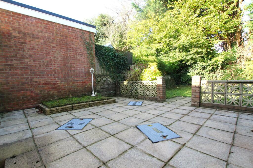 garden a.JPG