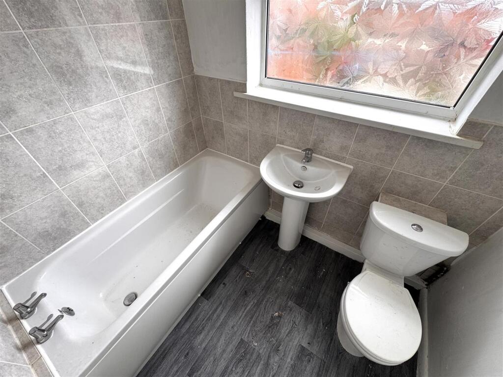 Ground Floor Bathroom