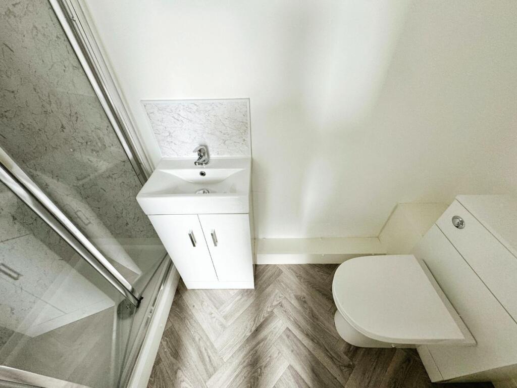 Fully Furnished En Suite Double Room