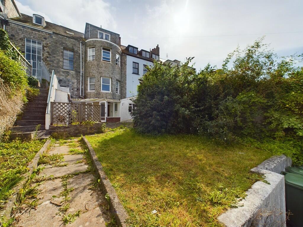 CAM02089G0-PR0310...